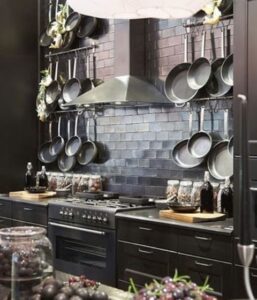 Küchen Design : Küche Im Landhausstil Einrichten Großartige Maskuline Küchendesigns 29 Küche Im Landhausstil Einrichten