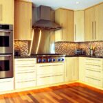 Ratgeber : Küchenfronten Erneuern Kosten, Varianten Und Spartipps Brown Sink Stove Island Kitchen Wall Exhaust Oven Fobulous Plate Küchen Ideen: Inspiration Für Jeden Stil Und Grundriss