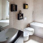 Fliesen & Farben : Platzsparende Badewanne Für Kleine Bäder Via The Corridor More Space Design Bathroom Ideas White Contemporary Badezimmer Streichen Statt Fliesen Fliesen & Farben : Platzsparende Badewanne Für Kleine Bäder Via The Corridor More Space Design Bathroom Ideas White Contemporary Badezimmer Streichen Statt Fliesen