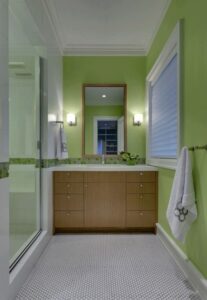 Badezimmer Style : Badezimmer Grundriss Badezimmer Hellgruene Wandfarbe Holzunterschrank Mosaikborduere Hexagon Bodenfliesen Badezimmer Grundriss