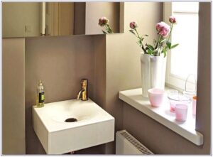 Fliesen & Farben: Badsanierung In Der Nahe Gaestebad Taupe Wandfarbe Wandwaschbecken Pfingstrosen Fensterbank Heizkoerper Badezimmer Streichen Statt Fliesen
