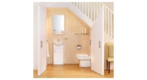 Badezimmer Style : Kleines Bad Mit Dachschrage Gaeste Wc Unter Der Treppe Mit Beigen Fliesen Und Weissen Tueren Kleines Bad Mit Dachschräge Einrichten Badezimmer Style : Kleines Bad Mit Dachschrage Gaeste Wc Unter Der Treppe Mit Beigen Fliesen Und Weissen Tueren Kleines Bad Mit Dachschräge Einrichten