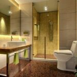 Badezimmer Style : Kleines Gaste Wc Modern Gestalten Modernes Badezimmer Mit Gelben Mosaikfliesen Und Glasdusche Kleines Gäste-WC Modern Gestalten