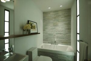 Badezimmer Style : Kleines Gaste Wc Modern Gestalten Modernes Badezimmer Mit Steinwand Und Rechteckiger Badewanne Kleines Gäste-WC Modern Gestalten Badezimmer Style : Kleines Gaste Wc Modern Gestalten Modernes Badezimmer Mit Steinwand Und Rechteckiger Badewanne Kleines Gäste-WC Modern Gestalten