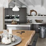 Moderne Küchen : Kuche Mit Kochinsel Planen Landhauskueche Mit Holztisch Und Edelstahlinsel Küche Mit Kochinsel Planen