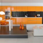Moderne Küchen : Kuechenfronten Farben 2027 Orange Hochglanzkueche Mit Schwarzer Rueckwand Und Esstisch Küche Mit Kochinsel Planen Moderne Küchen : Kuechenfronten Farben 2027 Orange Hochglanzkueche Mit Schwarzer Rueckwand Und Esstisch Küche Mit Kochinsel Planen