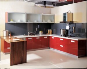 Badezimmer Design: L Kuche Planen Rote Kuche Hochglanz Holzbartheke Graue Ruckwand Mattglasschranke Badezimmer Streichen Kosten