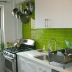 Badezimmer Style : Moderne Waschtische Grune Glasfliesen Ruckwand Weisse Kuche Gasherd Topfhalter Kleines Badezimmer Mit Dusche Modern Gestalten Badezimmer Style : Moderne Waschtische Grune Glasfliesen Ruckwand Weisse Kuche Gasherd Topfhalter Kleines Badezimmer Mit Dusche Modern Gestalten