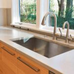 Badezimmer Style : Moderne Waschtische Unterbauspule Helle Arbeitsplatte Holzschranke Panoramafenster Moderne Waschtische