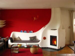 Ratgeber: Moderne Wohnzimmer Deko Ideen Lehmofen Wohnzimmer Rote Wand Sitzbank Glastisch Bad Oder Küche Zuerst Renovieren?
