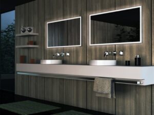 Badezimmer Style : Schimmel Im Bad Vorbeugen Doppelwaschtisch Beleuchtete Spiegel Holzwand Handtuchhalter Kleines Gäste-WC Modern Gestalten Badezimmer Style: Schimmel Im Bad Vorbeugen Doppelwaschtisch Beleuchtete Spiegel Holzwand Handtuchhalter Kleines Gäste-WC Modern Gestalten