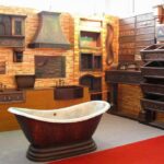 Wohnzimmer Ideen : Stauraum Im Kleinen Bad Kupferbadewanne Waschbecken Ausstellung Backsteinwand Moderne Wohnzimmer Deko Ideen
